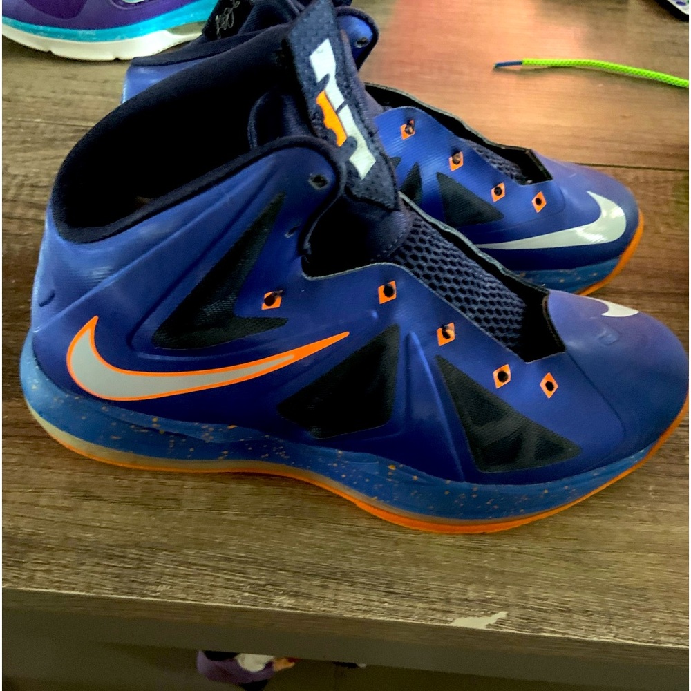 Nike